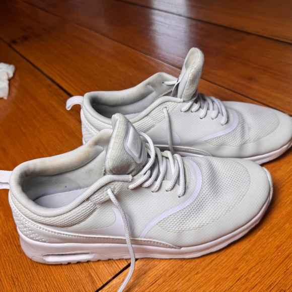 Nike Air Max Thea White Sneakers Women’s S-8.5 Mesh Lightweight Running Shoes - Picture 2 of 8